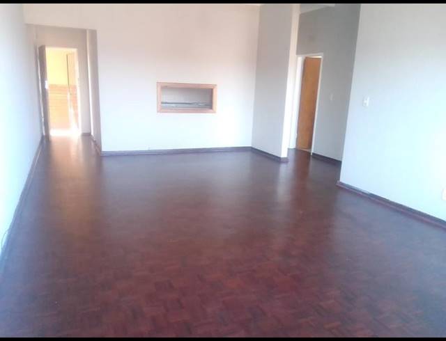 2 BEDROOM PROPERTY TO RENT IN FLORIDA